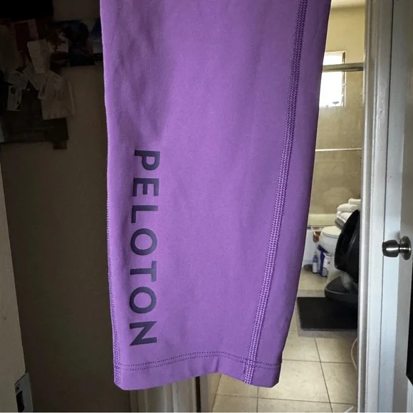 Peloton Women’s Small Purple Capri Leggings - Picture 3 of 6